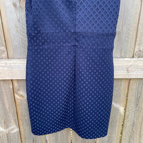 Elizabeth and James Neri Mini Dress High Neck Sleeveless Mesh Party Sheath Sz 10 - Picture 6 of 9